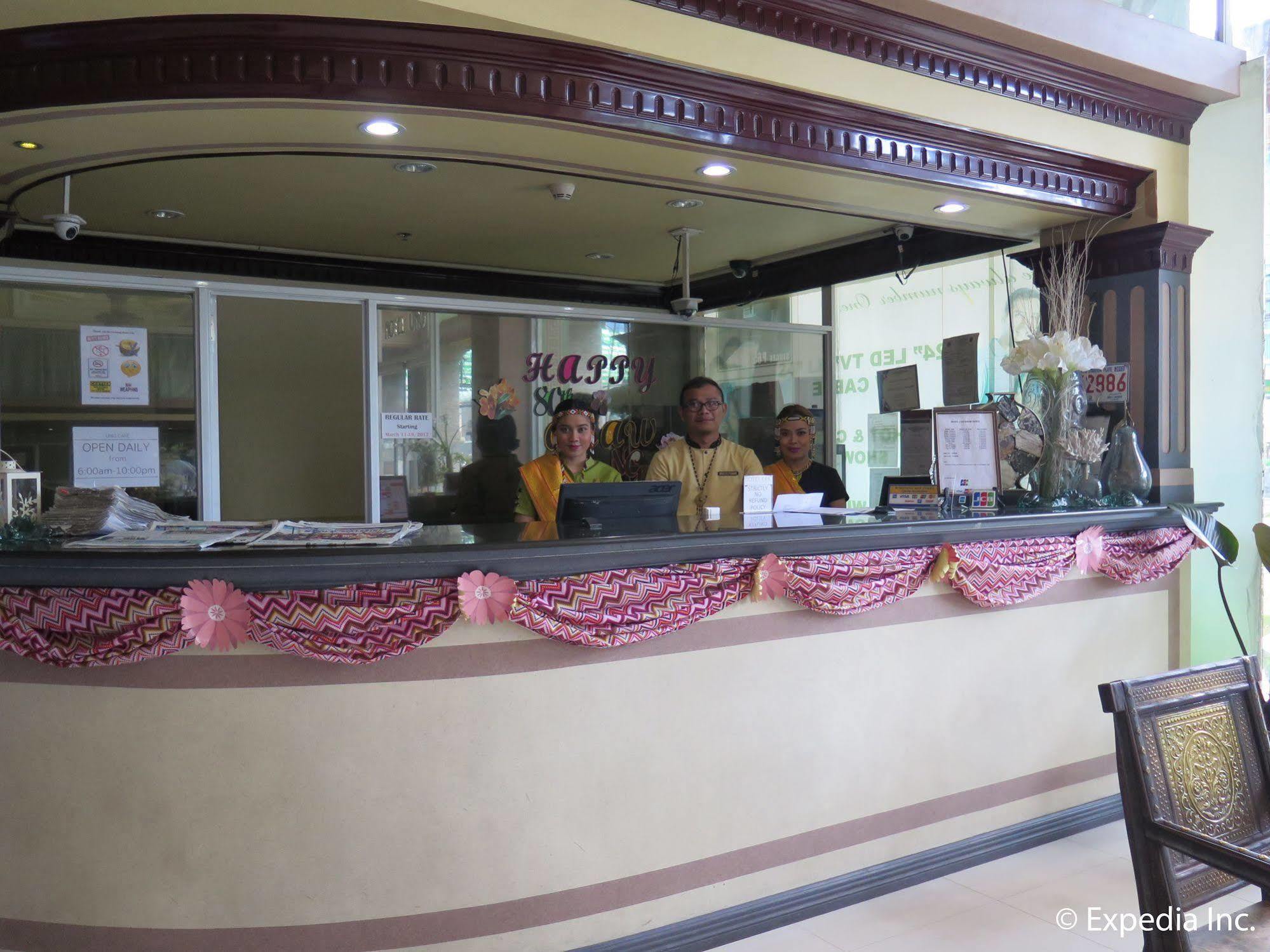 Hotel Uno Davao Stadt Exterior foto
